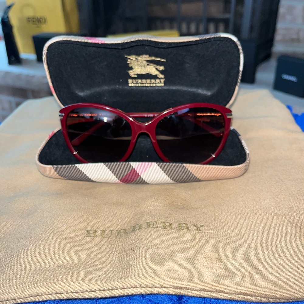 - [ ] Burberry Burgundy lenses and silver authentic